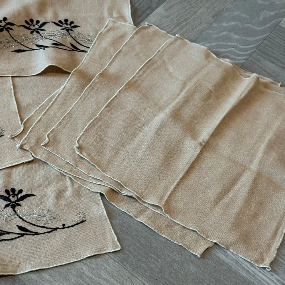 Set of 8 Linen Napkins Beige 4 Embroidered Floral Accent‎ Table Decor Vintage